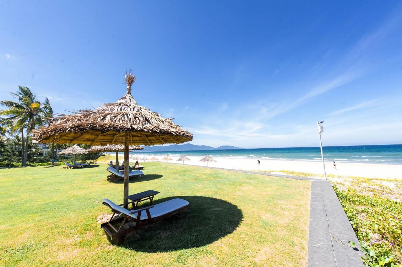 Deluxe Ocean Villa Along The Beach Da Nang Exterior photo